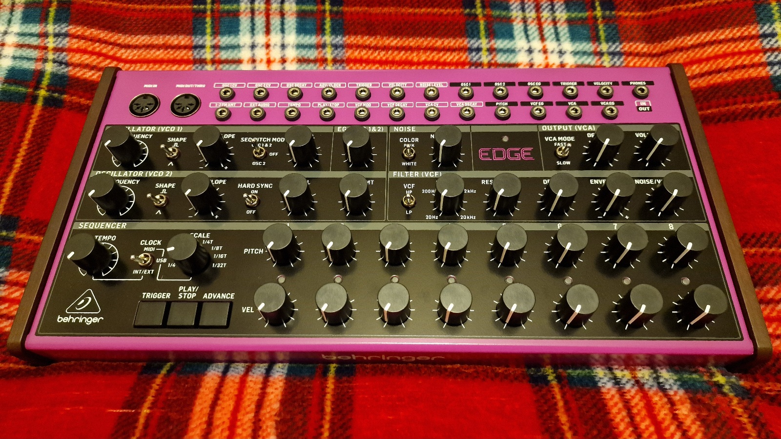  Behringer Edge semi-modular percussion synth